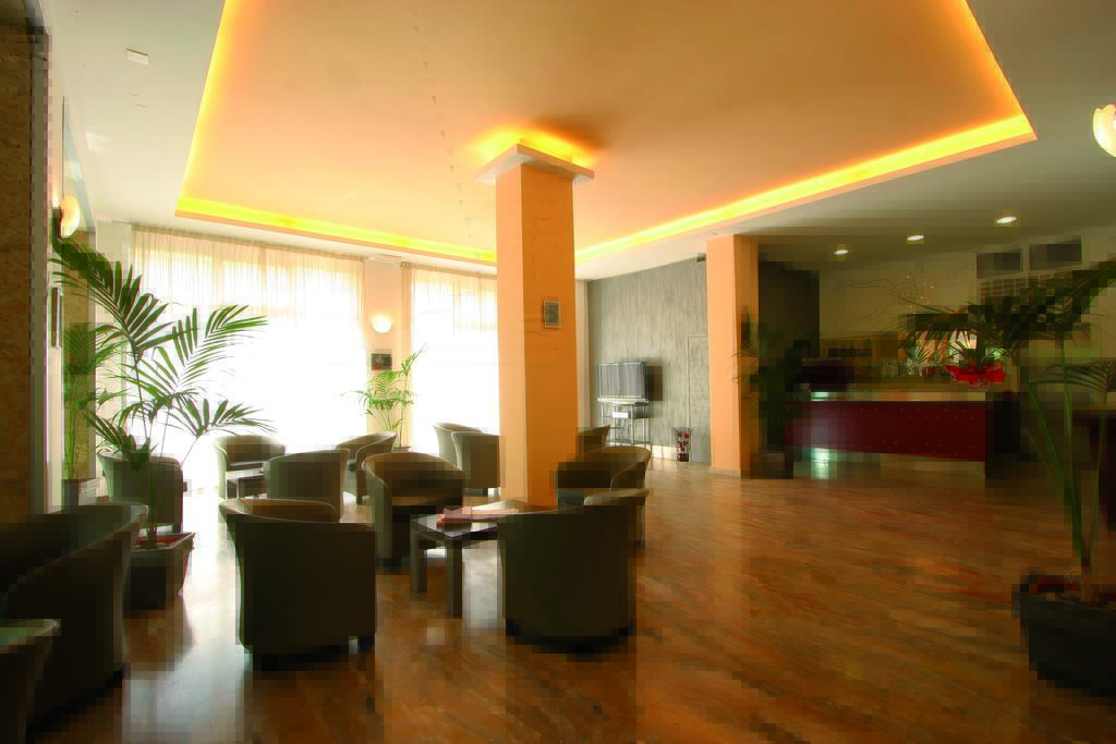 Hotel Sogno Cesenatico Exterior photo