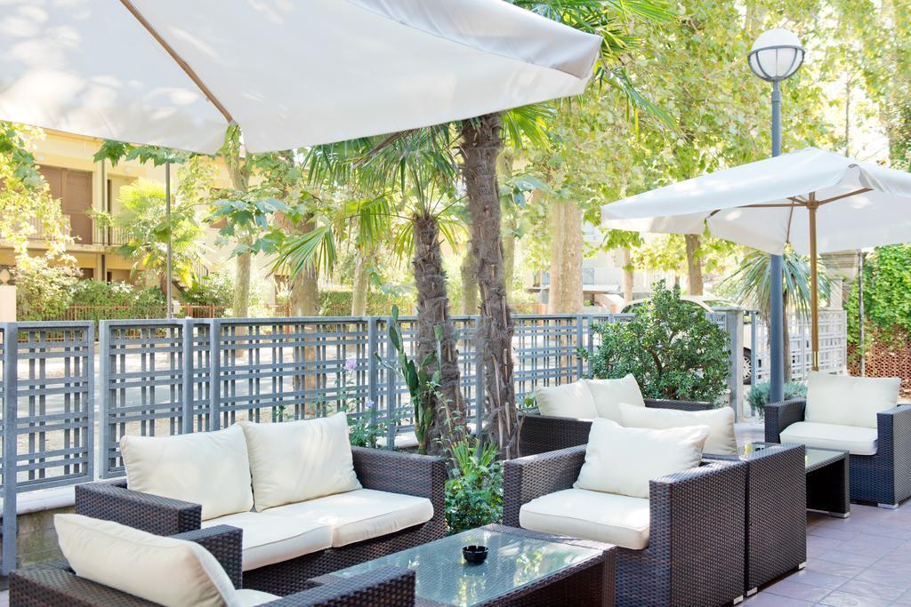 Hotel Sogno Cesenatico Exterior photo