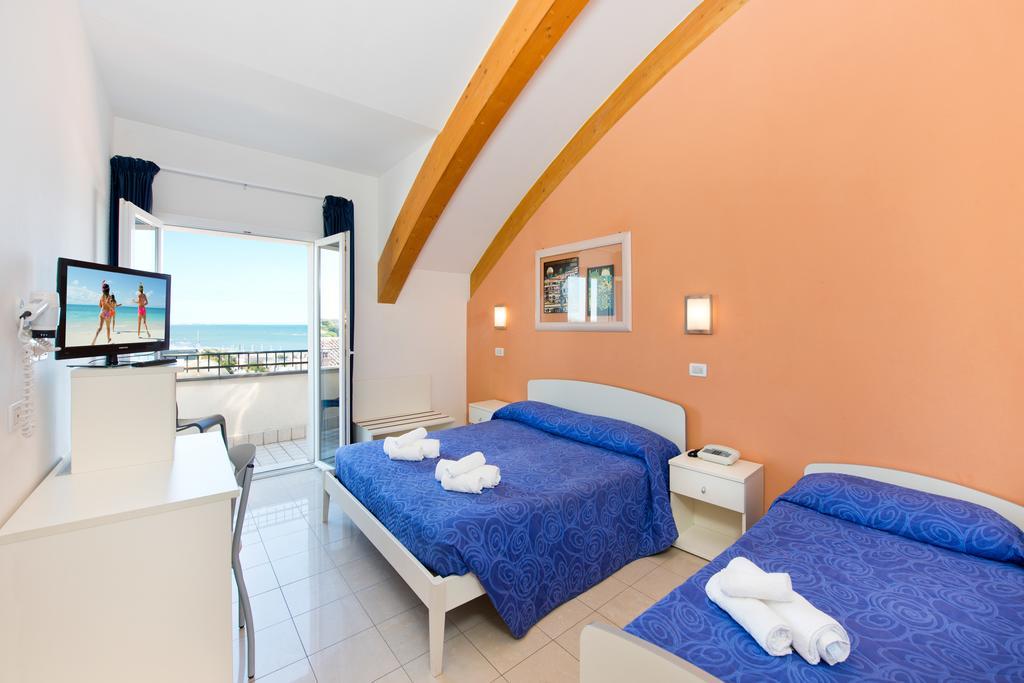 Hotel Sogno Cesenatico Exterior photo